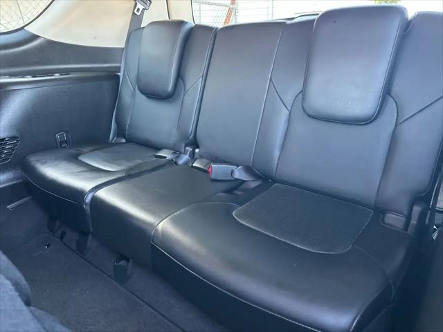 2016 INFINITI QX80 Standard
