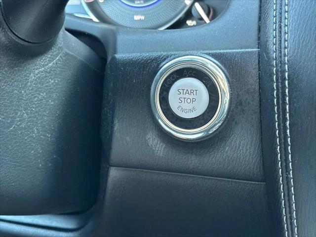 2016 INFINITI QX80 Standard