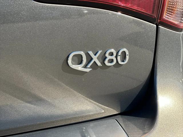 2016 INFINITI QX80 Standard