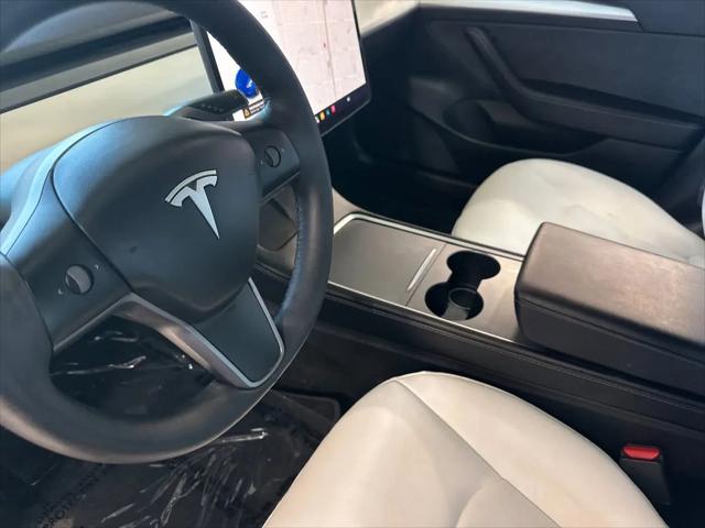 2022 Tesla Model 3 Rear-Wheel Drive