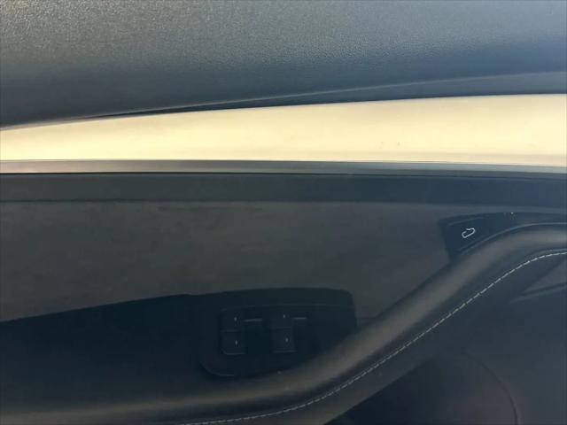 2022 Tesla Model 3 Rear-Wheel Drive
