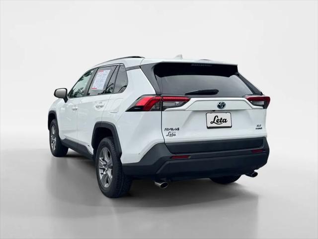 2022 Toyota RAV4 Hybrid XLE