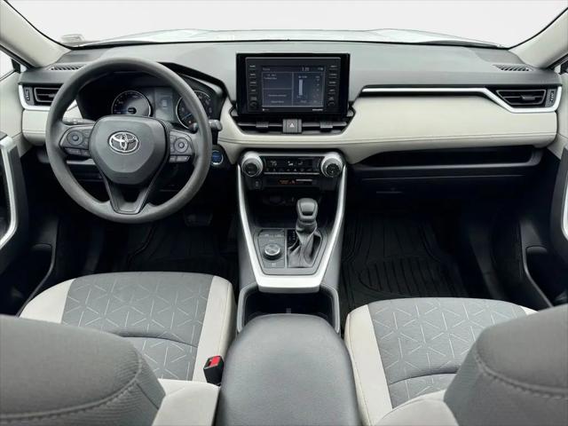 2022 Toyota RAV4 Hybrid XLE