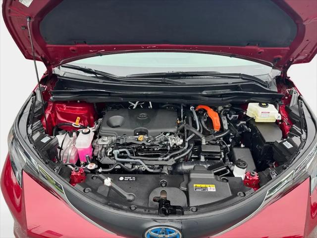 2025 Toyota Sienna LE