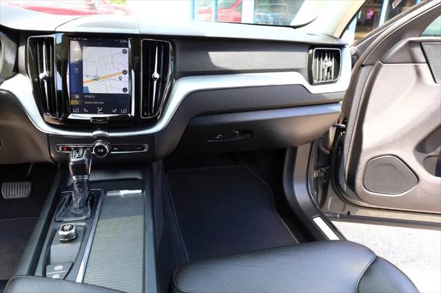 2018 Volvo XC60 T5 Momentum