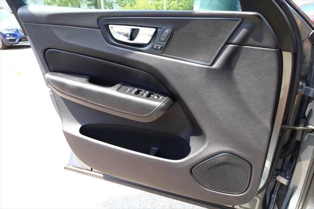 2018 Volvo XC60 T5 Momentum