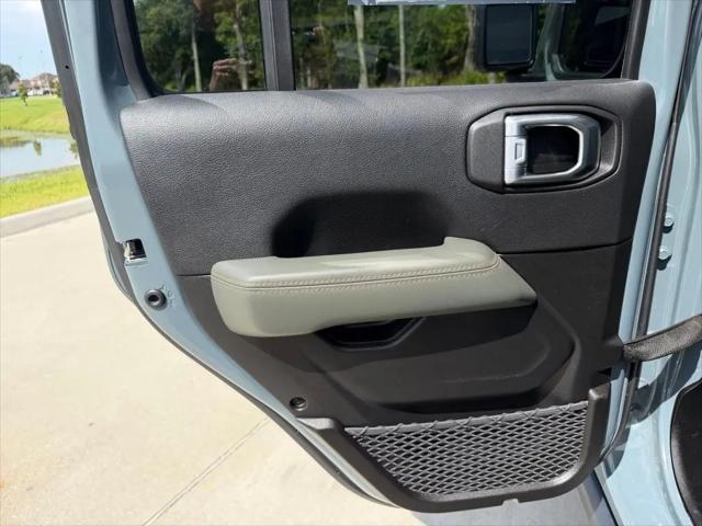 2024 Jeep Gladiator Sport