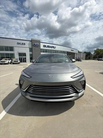 2024 Buick NV Preferred FWD
