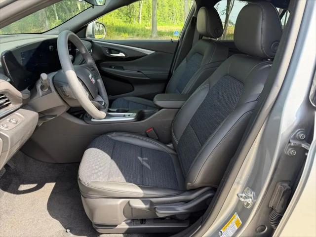 2024 Buick NV Preferred FWD