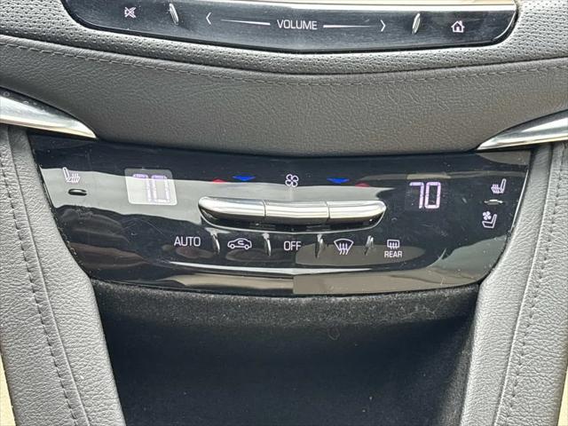 2017 Cadillac XT5 Premium Luxury