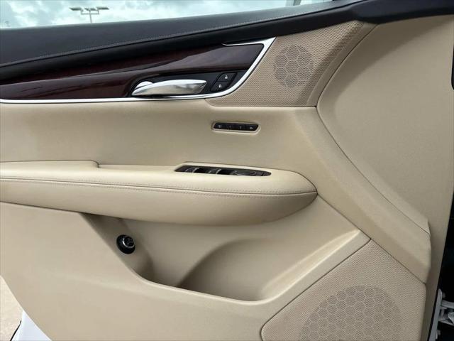 2017 Cadillac XT5 Premium Luxury
