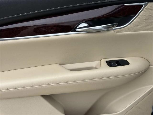 2017 Cadillac XT5 Premium Luxury