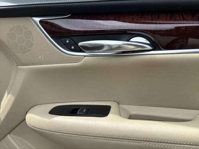 2017 Cadillac XT5 Premium Luxury