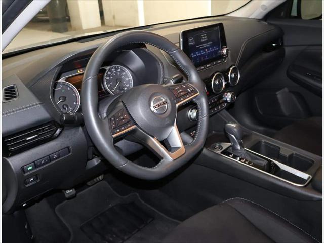 2022 Nissan Sentra SV Xtronic CVT