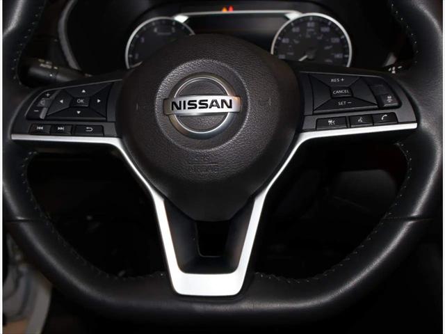2022 Nissan Sentra SV Xtronic CVT