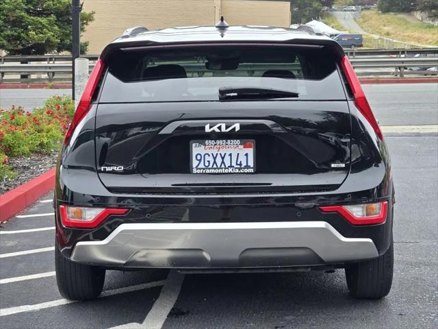 2023 Kia Niro SX