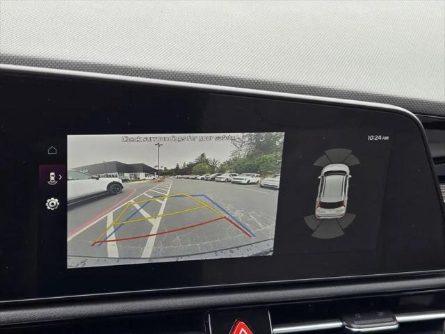 2023 Kia Niro SX