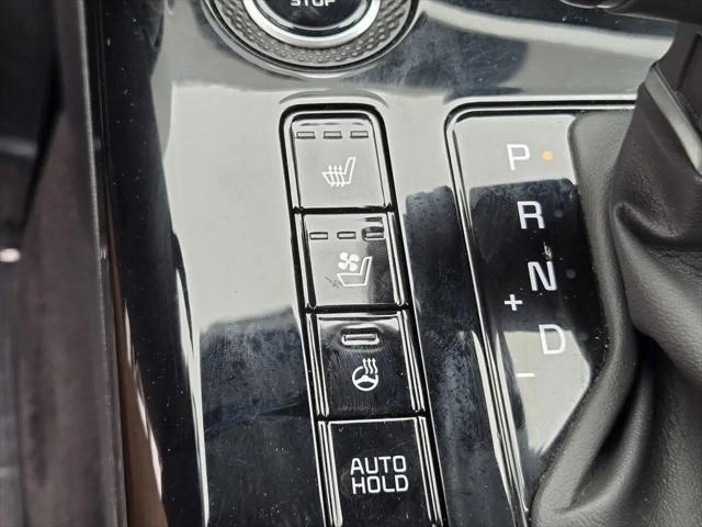 2023 Kia Niro SX