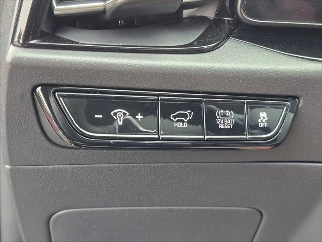 2023 Kia Niro SX