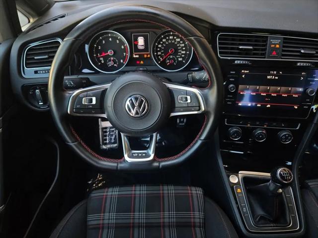 2018 Volkswagen Golf GTI 2.0T SE
