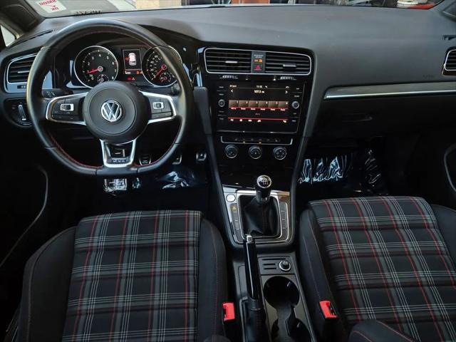 2018 Volkswagen Golf GTI 2.0T SE