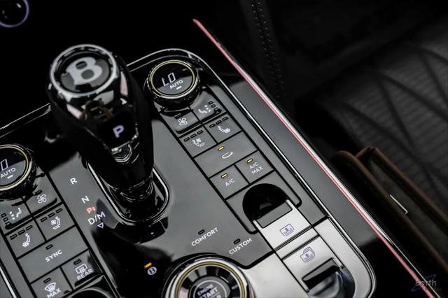 2022 Bentley Flying Spur V8