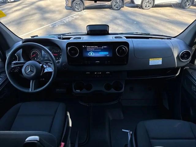 2025 Mercedes-Benz Sprinter 2500 Standard Roof 4-Cyl Diesel HO