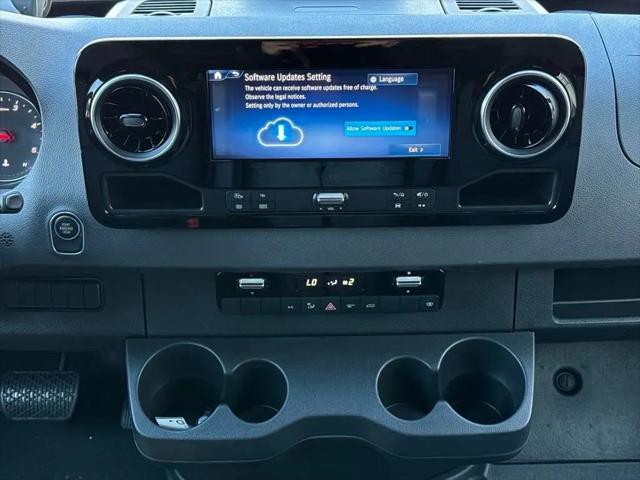 2025 Mercedes-Benz Sprinter 2500 Standard Roof 4-Cyl Diesel HO