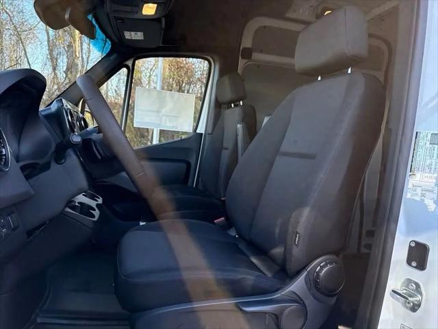 2025 Mercedes-Benz Sprinter 2500 Standard Roof 4-Cyl Diesel HO