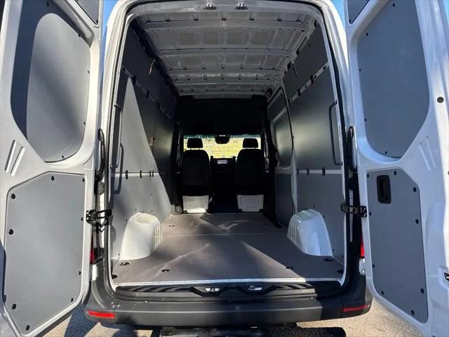 2025 Mercedes-Benz Sprinter 2500 Standard Roof 4-Cyl Diesel HO
