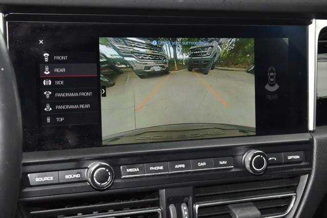 2020 Porsche Macan Macan