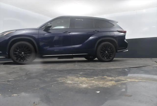 2025 Toyota Highlander XSE