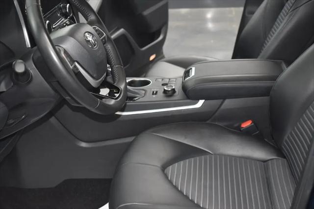 2025 Toyota Highlander XSE