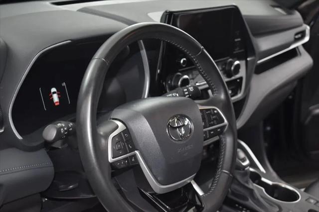 2025 Toyota Highlander XSE
