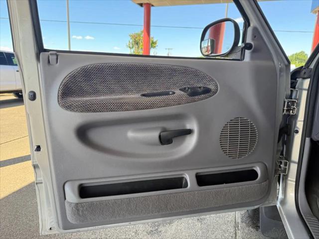 2000 Dodge Ram 2500 Base