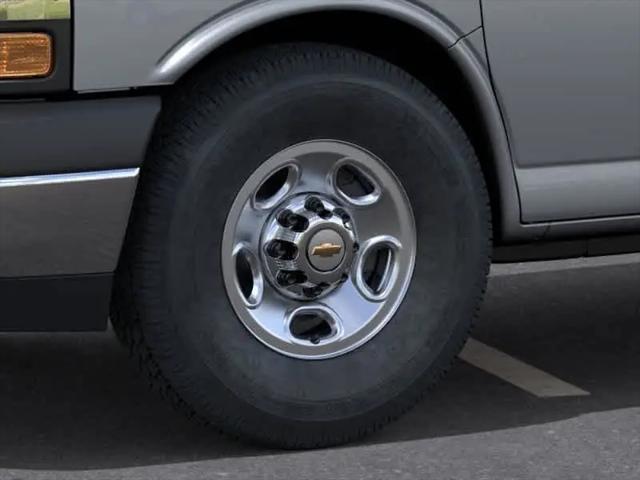 2026 Chevrolet Express Passenger 3500 Extended Wheelbase, LT, RWD