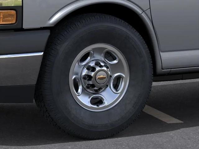 2026 Chevrolet Express Passenger 3500 Extended Wheelbase, LT, RWD