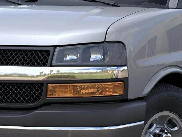 2026 Chevrolet Express Passenger 3500 Extended Wheelbase, LT, RWD