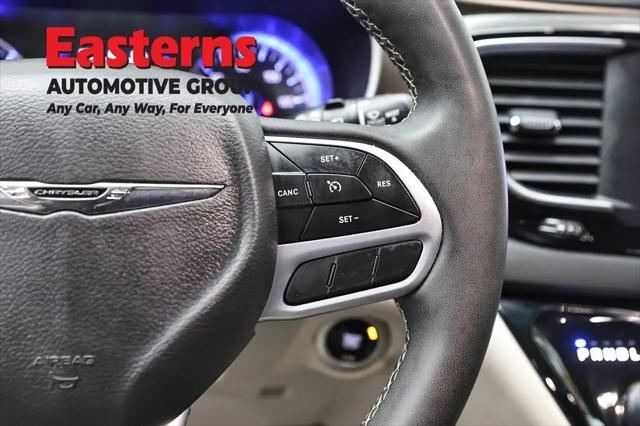 2023 Chrysler Voyager LX