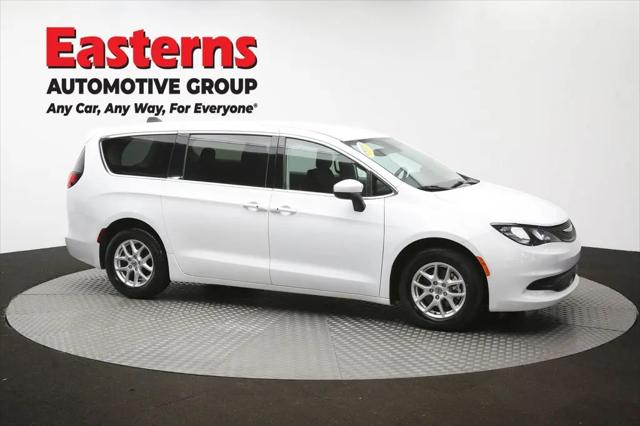 2023 Chrysler Voyager LX
