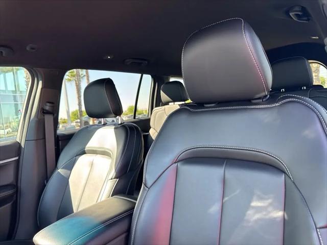 2025 Jeep Grand Cherokee L Limited 4x4
