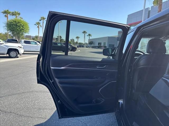 2025 Jeep Grand Cherokee L Limited 4x4
