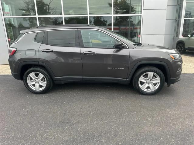 2022 Jeep Compass Latitude FWD