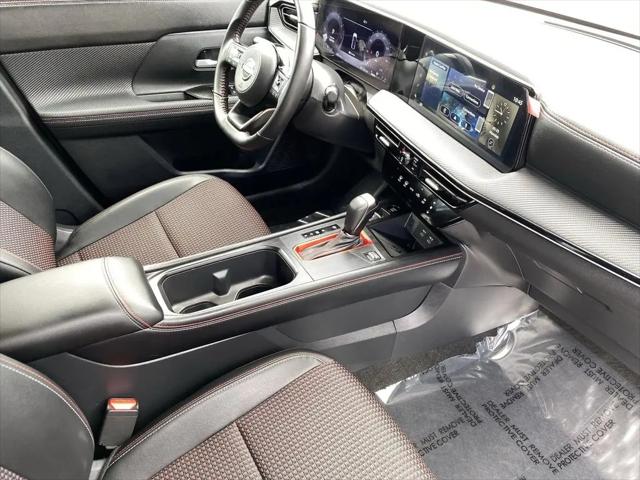 2025 Nissan Kicks SR FWD