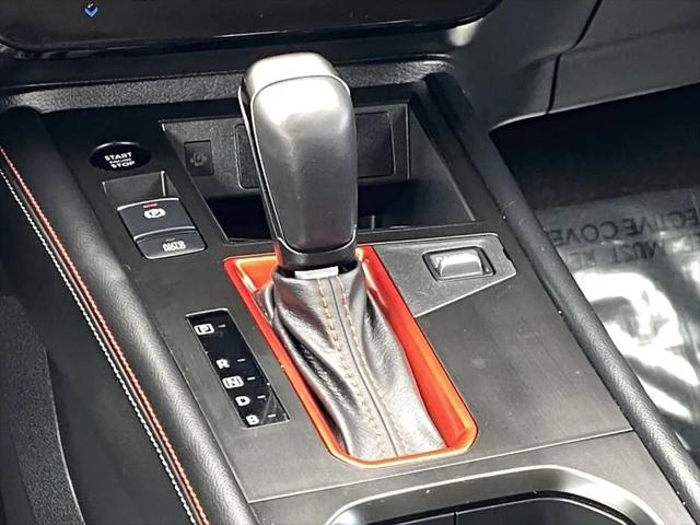 2025 Nissan Kicks SR FWD