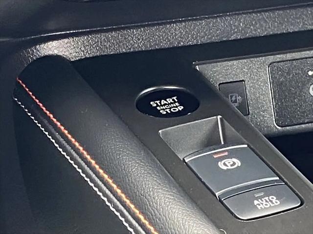 2025 Nissan Kicks SR FWD