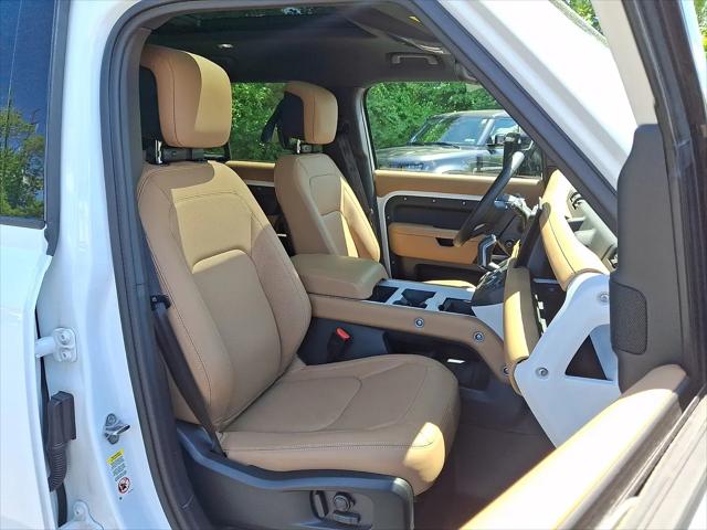 2025 Land Rover Defender 110 P500 X-Dynamic SE