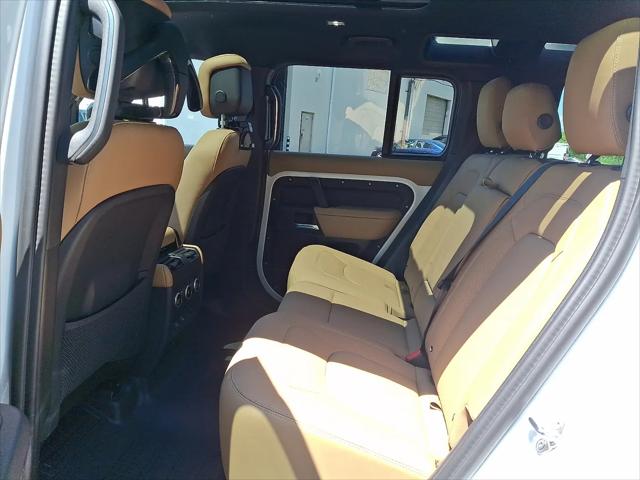 2025 Land Rover Defender 110 P500 X-Dynamic SE