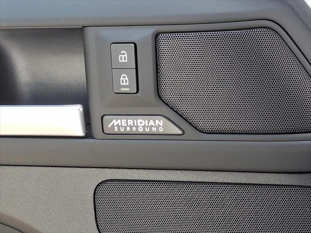 2025 Land Rover Defender 110 P500 X-Dynamic SE