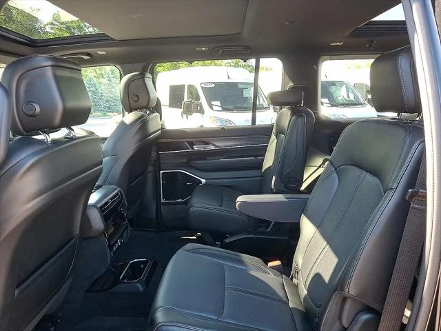 2024 Jeep Wagoneer Series III 4x4